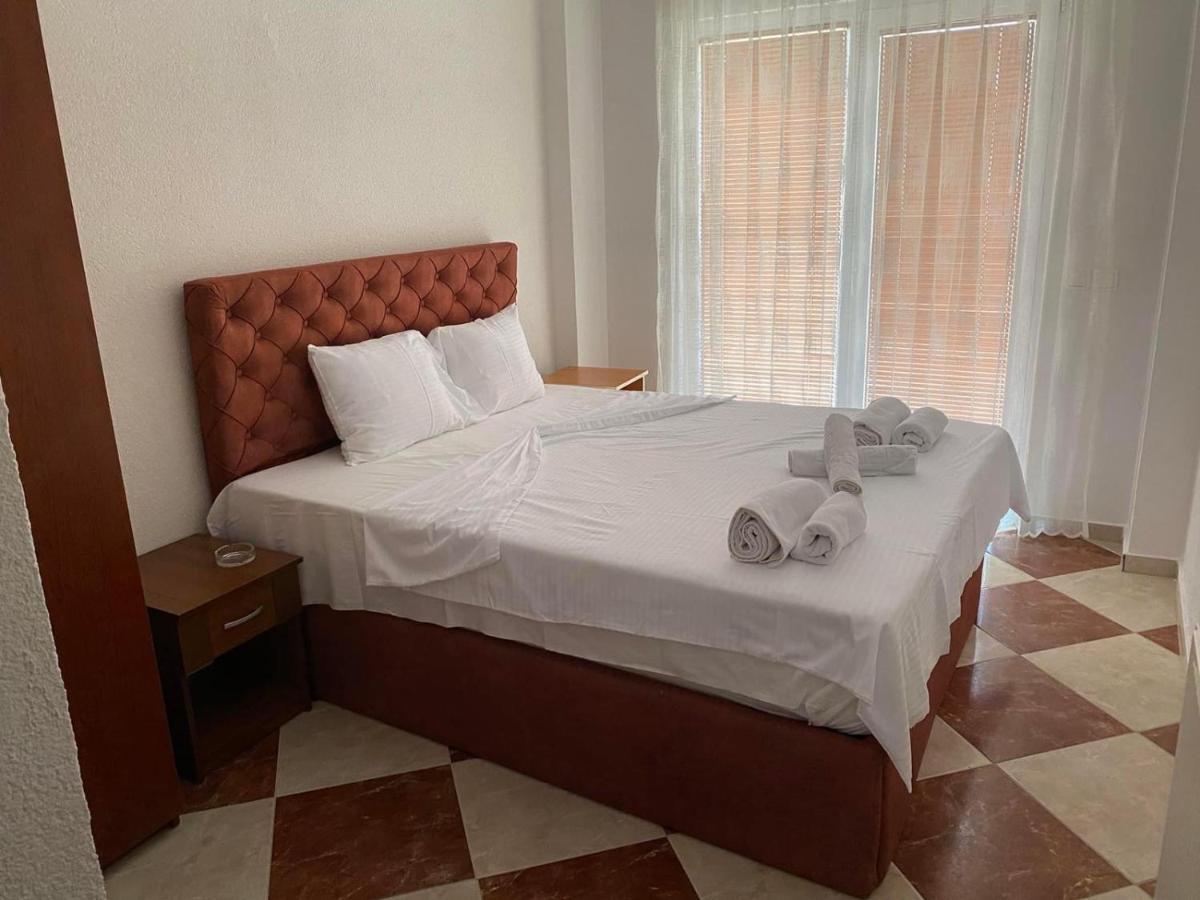 Hotel Montenegro Struga Ngoại thất bức ảnh