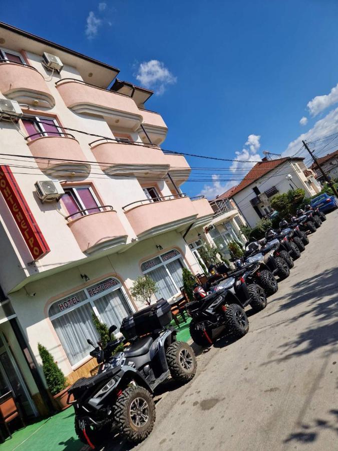 Hotel Montenegro Struga Ngoại thất bức ảnh